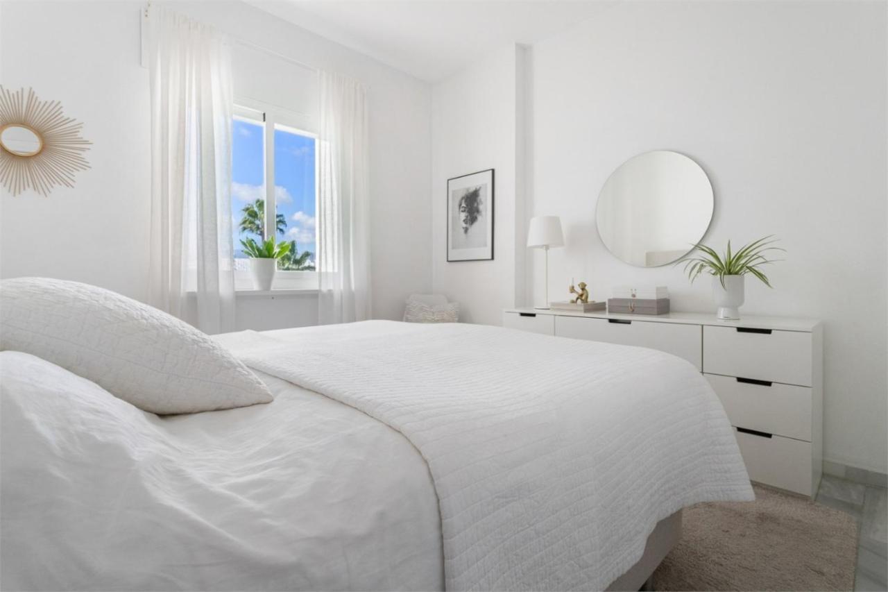 Scandinavian Style Apartment With Amazing Sea Views And South West Facing Sunny Terrace In Miraflores Walking Distance To The Beach! Malaga Luaran gambar